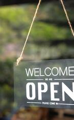 Öffnungszeiten & Kontakt